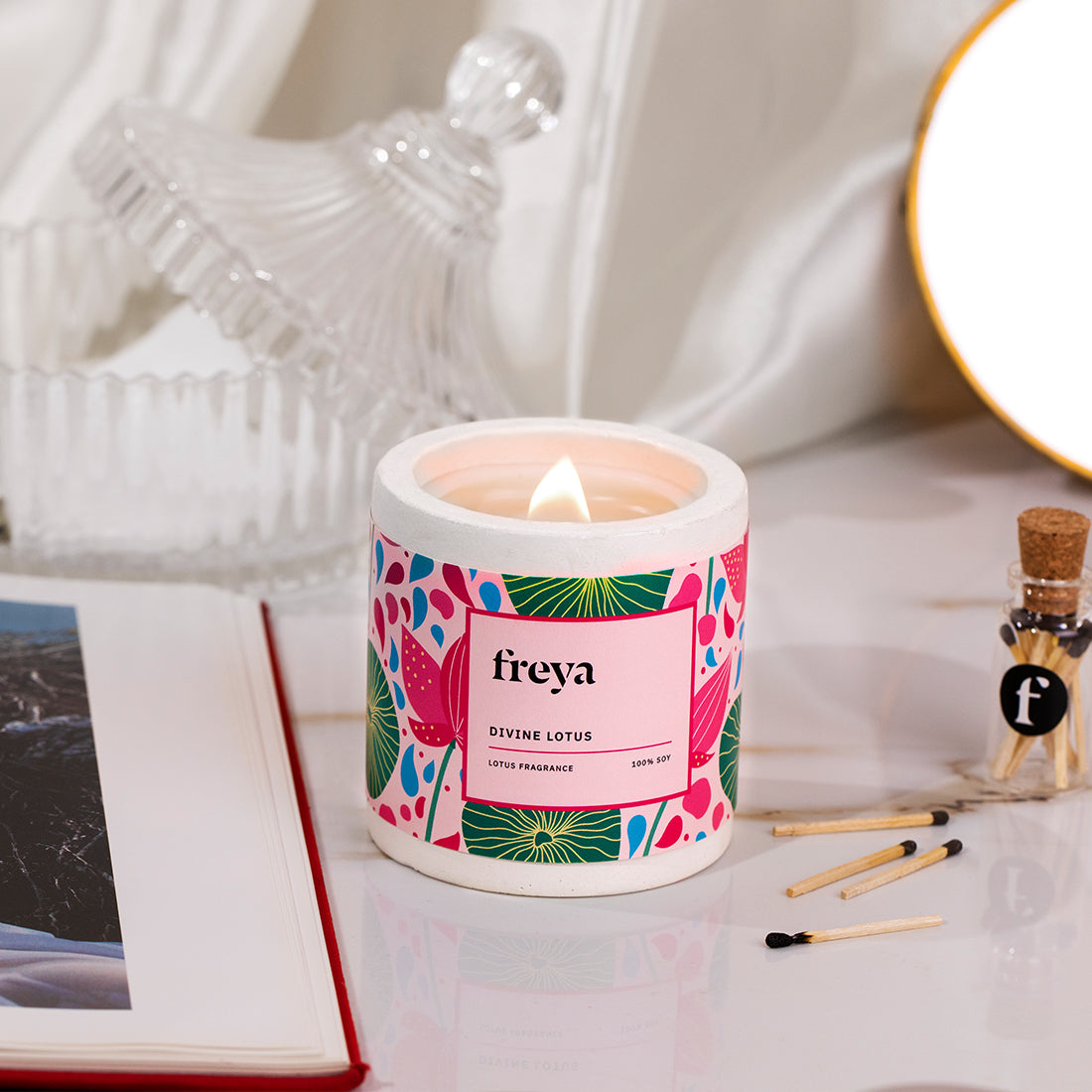 Freya Divine Lotus Concrete Candle