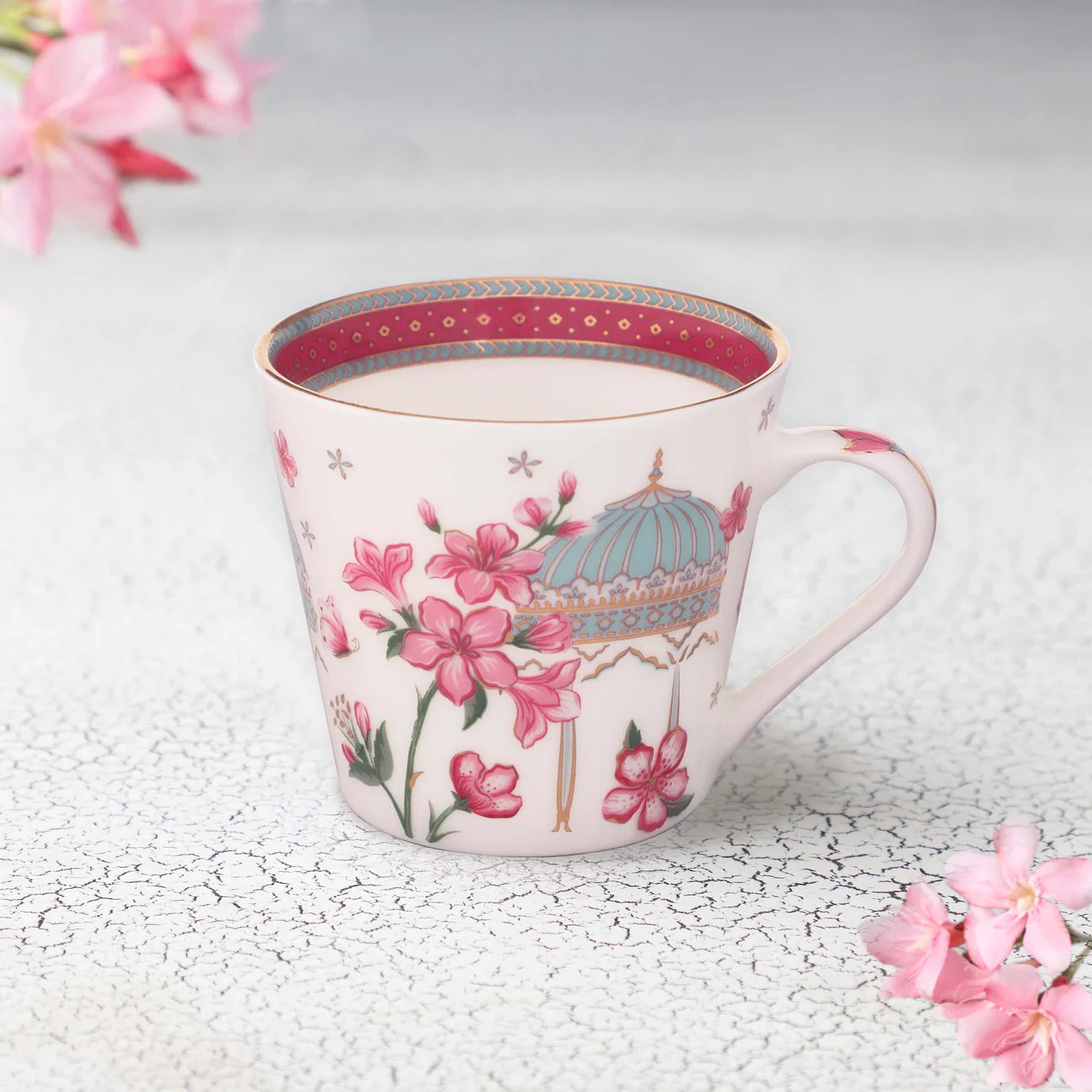 Kainaat Gulzar Tea Cup & Tea Plate