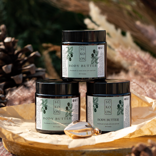 A sumptuous body butter enhanced with an artisanal scent. Evocative of sensuous beauty, Sukoon’s Niran body butter marries hydrating qualities with the brand’s symphonic perfume to leave your skin moisturised and alluringly scented. The moisturising balm blends shea butter, an antioxidant- and vitamin-rich ingredients, with anti-bacterial beeswax and Neroli oil that naturally calm any irritation.