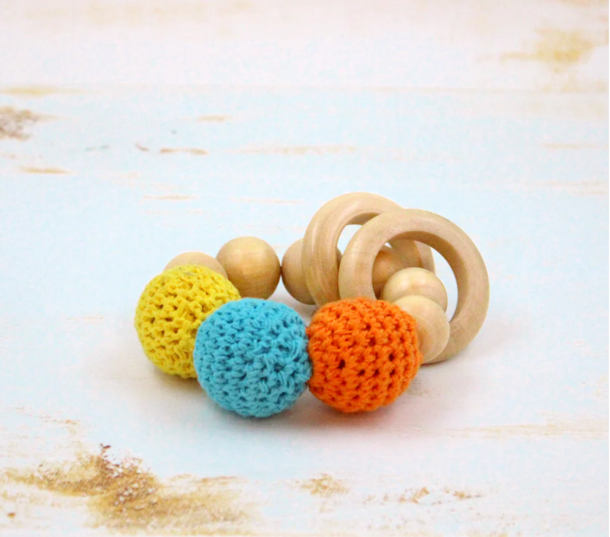 Shumee Wooden Crochet Teether and Rattle Ring Toy for 0 2 years