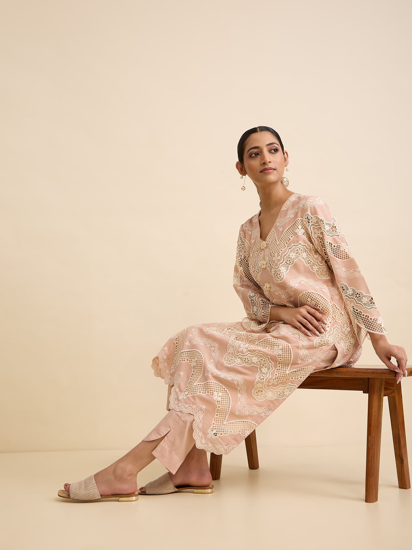 'Bijoya' Women's Suit (Kurta & Pants)