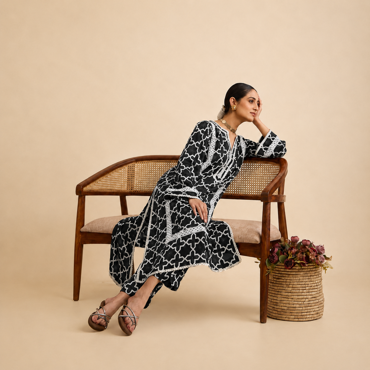 Alpona Kurta and Pant Set - Black