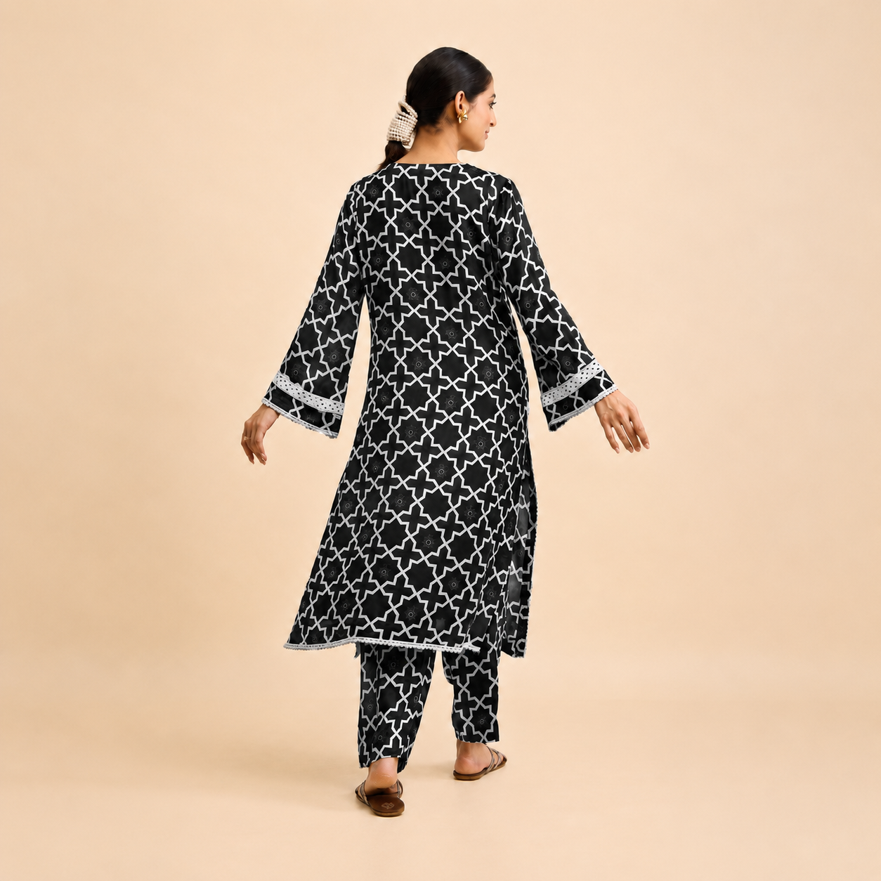 Alpona Kurta and Pant Set - Black