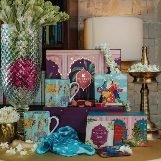 Rishta Luxury 'Rakhi' Gift Box