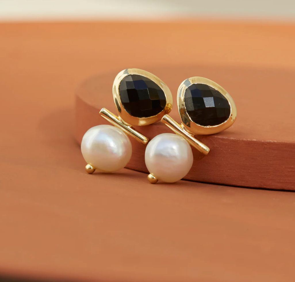 Manan Resa Stud Earrings - Yin & Yang