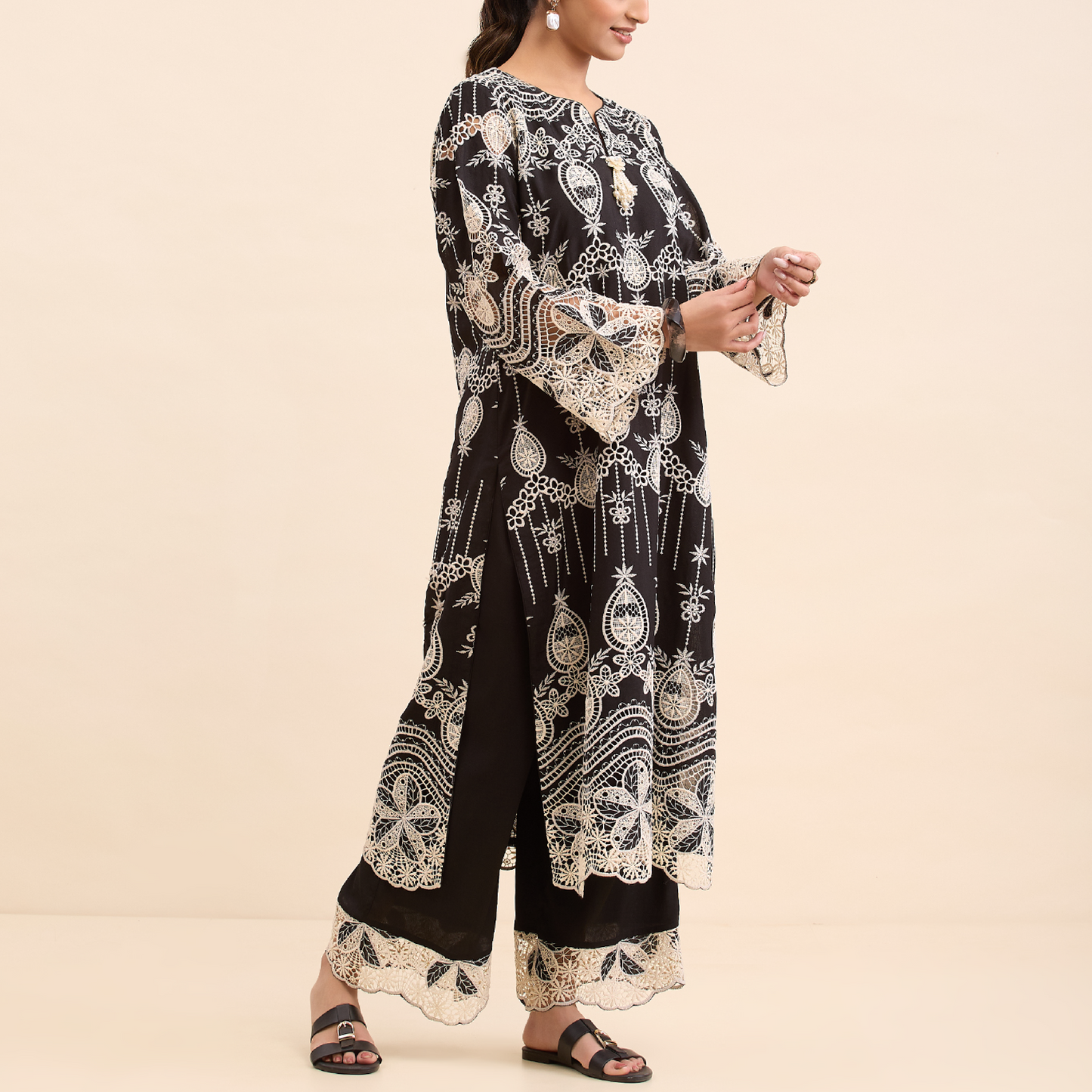 Baranda Kurta and Pant Set