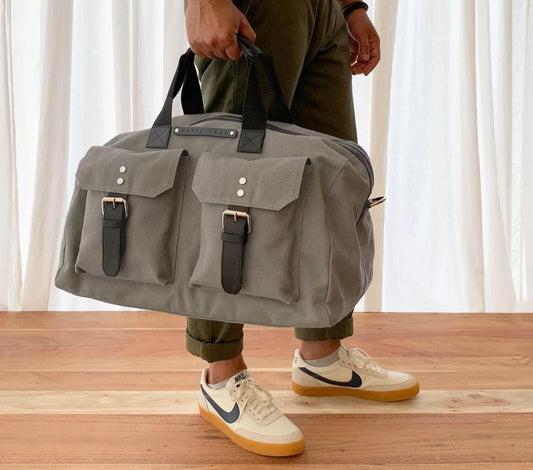 Nappa Dori The Hitchhikker (Grey)