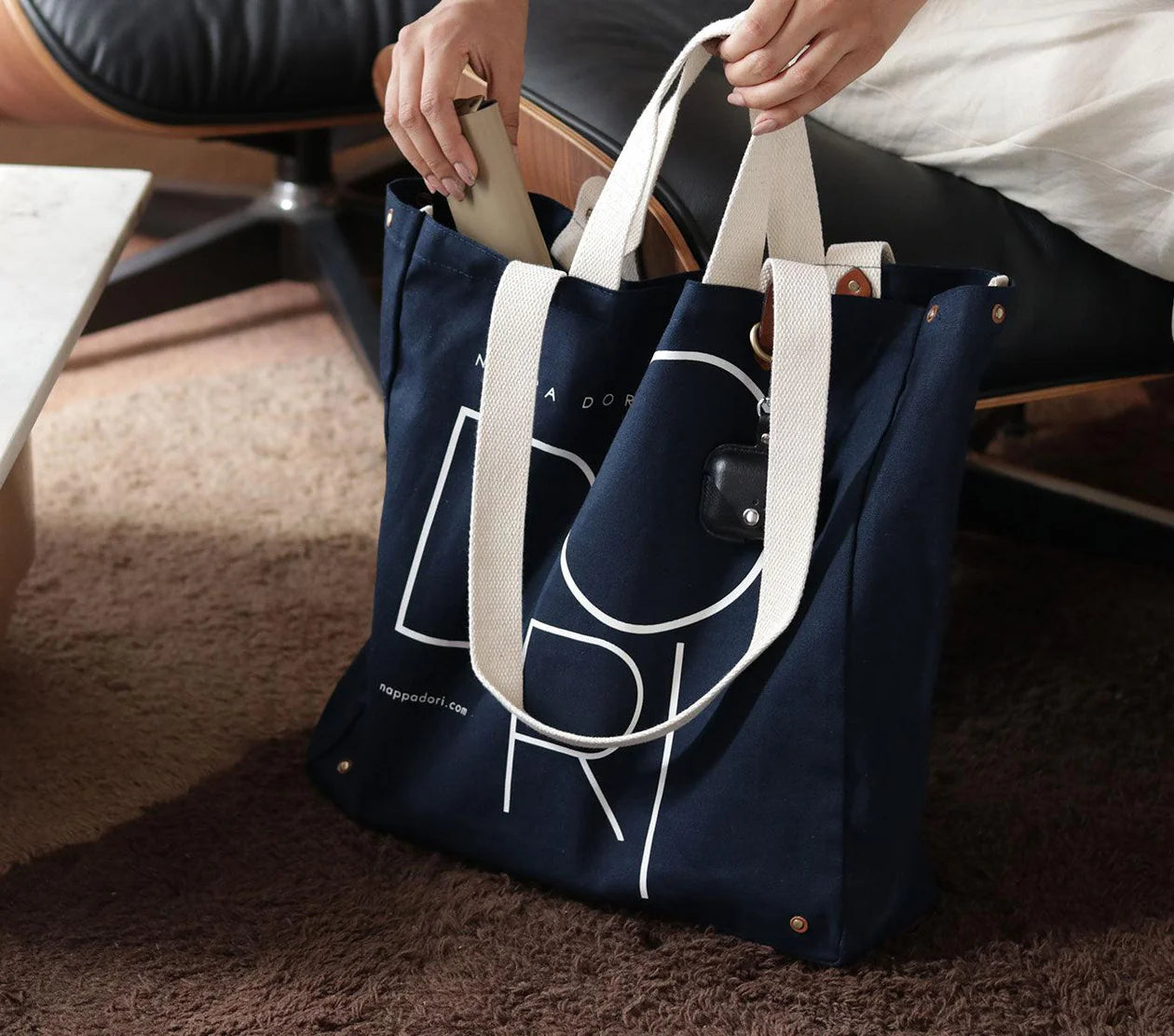 Nappa Dori Tote (Blue)